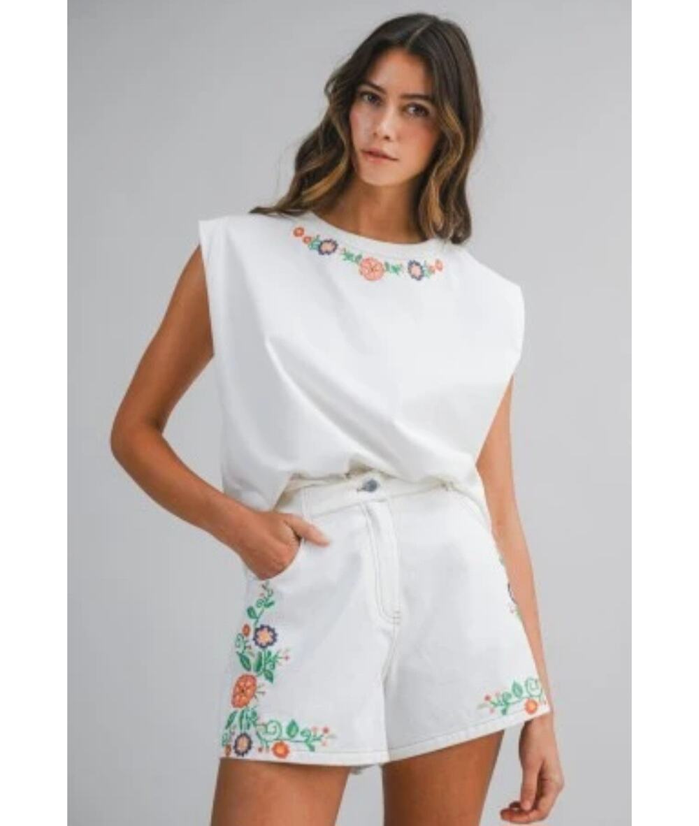 Mable Floral Embroidered T-Shirt Top & Shorts 2-Piece Set Large NWT